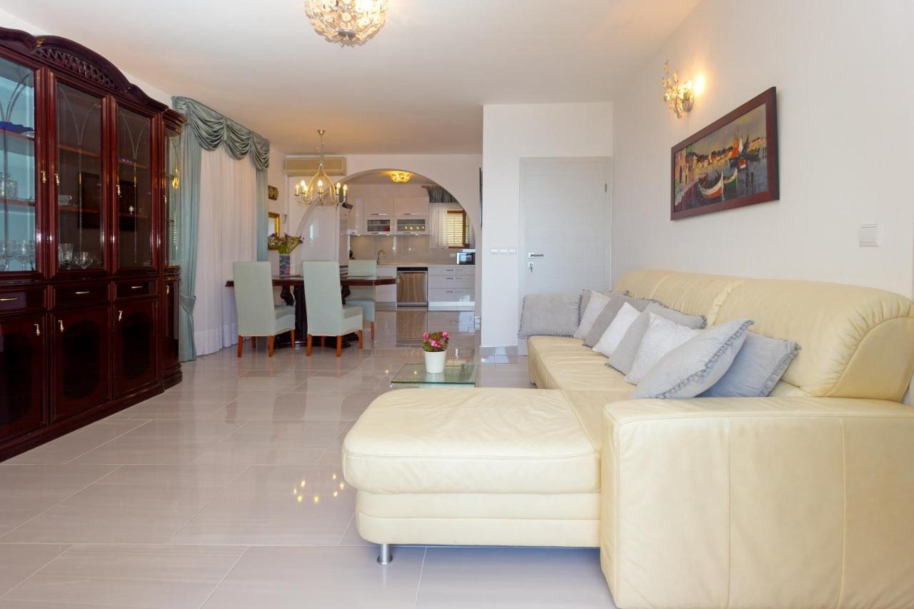 Antonia's Place By Kristonia Apartamento