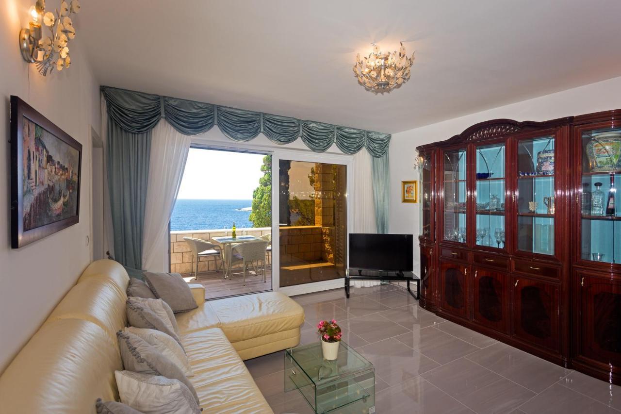 Antonia's Place By Kristonia *